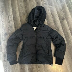 Maralyn & Me puffer coat size small